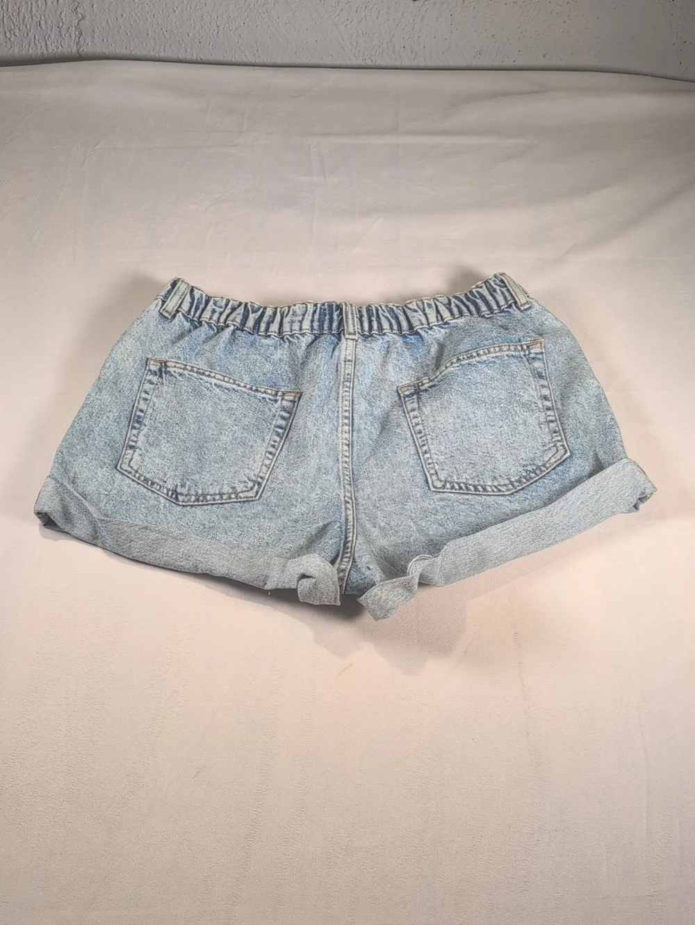 ASOS Light Wash Elastic Waist Cuffed Denim Shorts Size 10